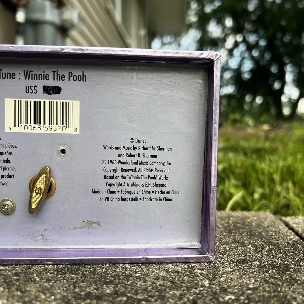 Vintage Rare Winnie the Pooh Jewelry Music Box 1963 Purple Metallic Mirror